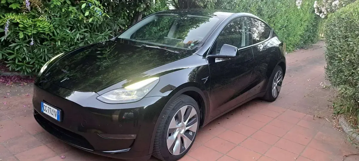 Usata Tesla Model Y 152 kW (208 CV) 2021 Nero SUV