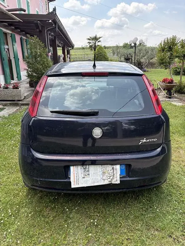 Usata Fiat Grande Punto 75 CV (55 kW) 2011 Utilitaria