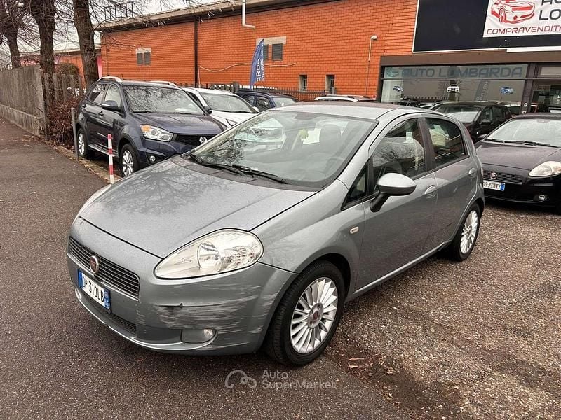 Usata Fiat Grande Punto Dynamic 65 CV (47 kW) 2008 Grigio Utilitaria