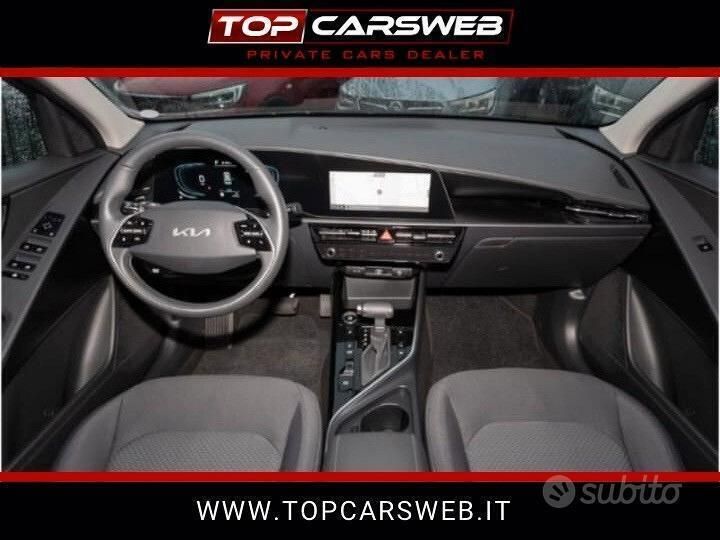 Usata Kia Niro 105 CV (77 kW) 2024 Grigio SUV