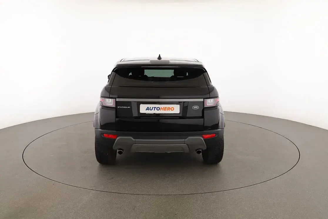 Begagnad Land Rover Range Rover evoque SE 150 HK (110 kW) 2019 Svart SUV
