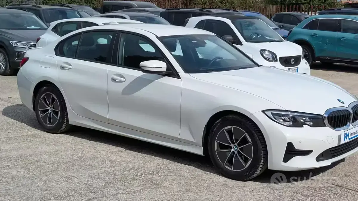 Usata BMW 318 150 CV (110 kW) 2022 Bianco Berlina