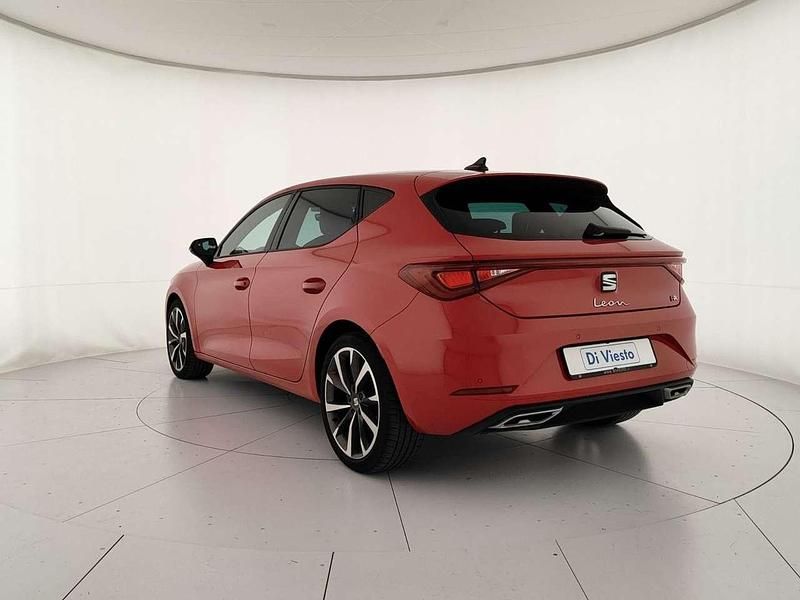 Usata Seat Leon FR 150 CV (110 kW) 2022 Rosso puro Berlina