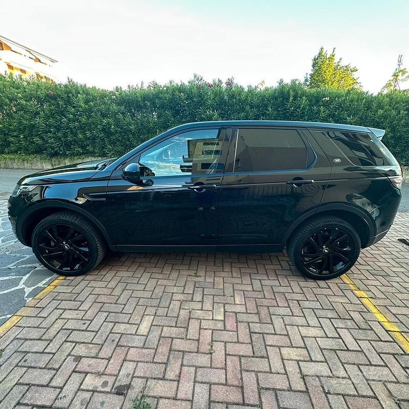 Usata Land Rover Discovery Sport HSE Luxury 190 CV (139 kW) 2015 Nero SUV