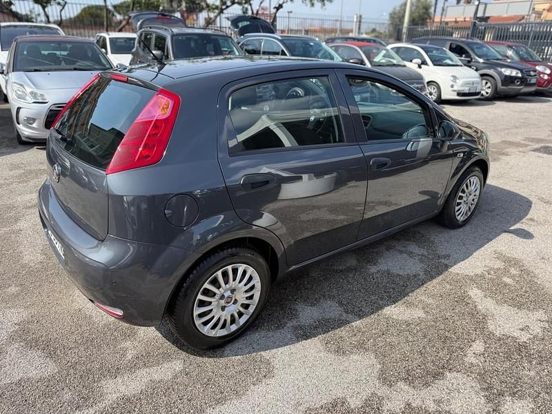Usata Fiat Punto Street 95 CV (69 kW) 2018 Grigio Utilitaria