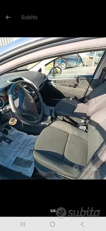 Usata Peugeot 207 70 CV (51 kW) 2010 Grigio Berlina