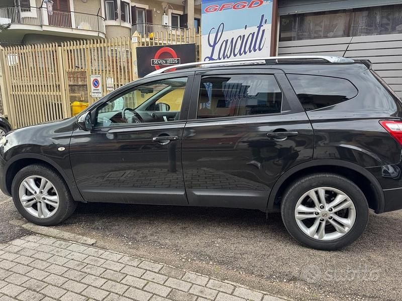 Usata Nissan Qashqai +2 Tekna 149 CV (109 kW) 2011 Nero SUV