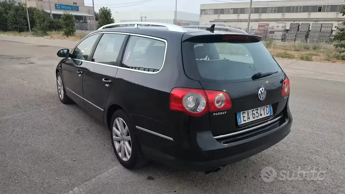 Usata VW Passat 170 CV (125 kW) 2010 Nero Station wagon