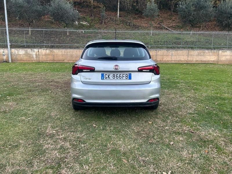 Usata Fiat Tipo 95 CV (69 kW) 2022 Grigio