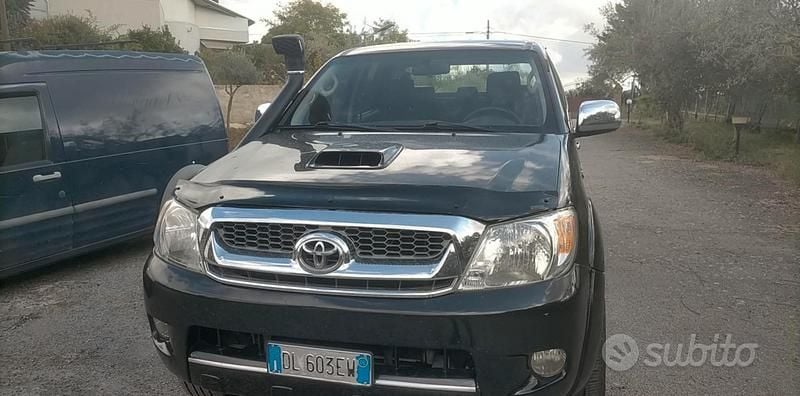 Nero Usata 2008 Toyota HiLux Pick-up | 19.000 € (Ottimo prezzo) - Immagine 1/4