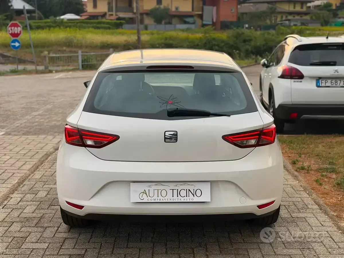 Usata Seat Leon Style 105 CV (77 kW) 2014 Bianco Berlina