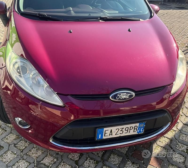 Usata Ford Fiesta Titanium 95 CV (69 kW) 2010 Utilitaria