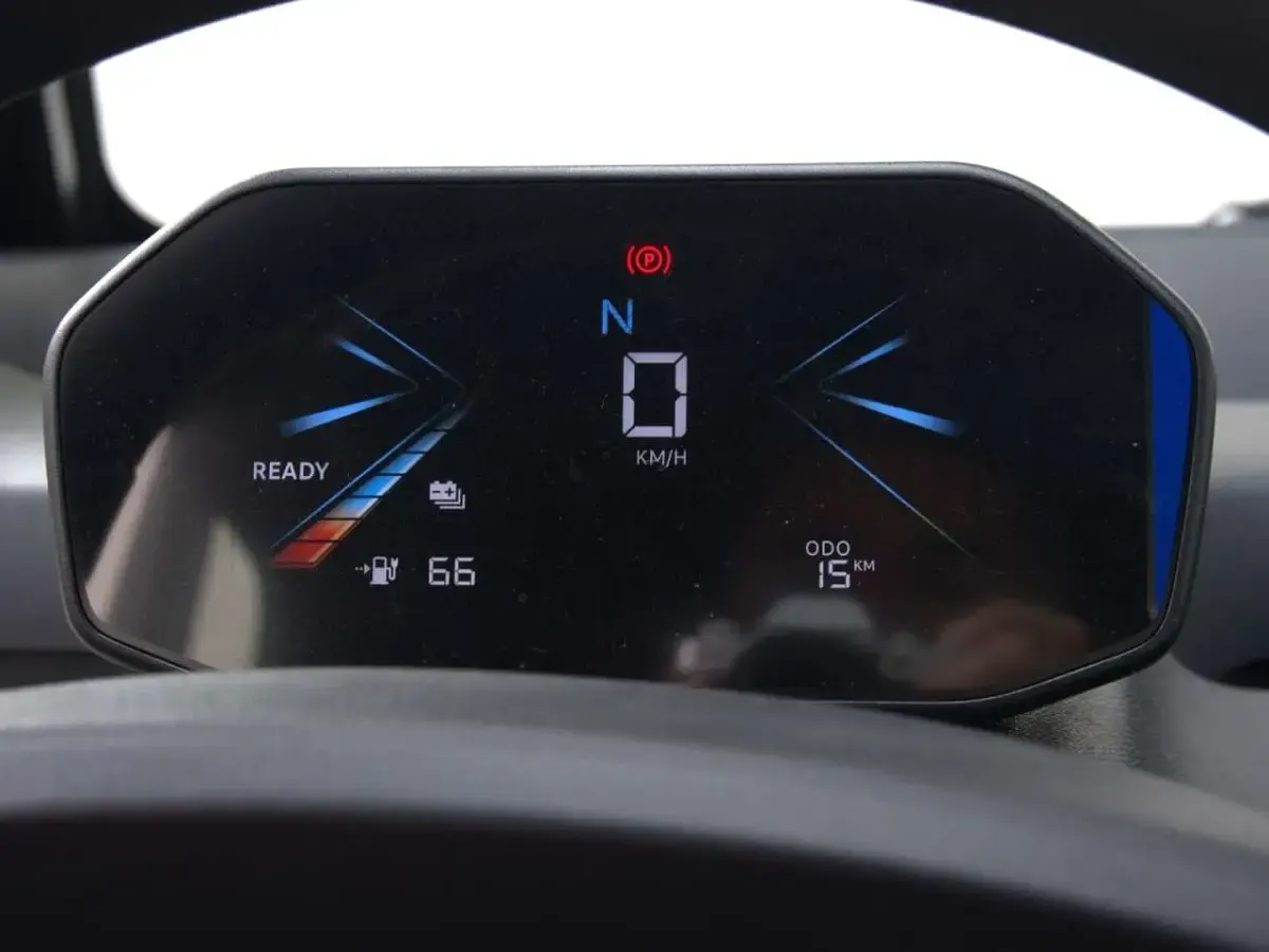 Nuova Citroën AMI 2026 Grigio Utilitaria
