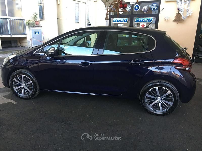Usata Peugeot 208 Allure 82 CV (60 kW) 2018 Scuro Utilitaria