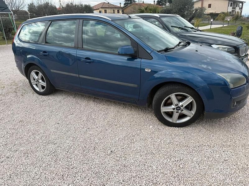 Usata Ford Focus S 2007 Blu Station wagon