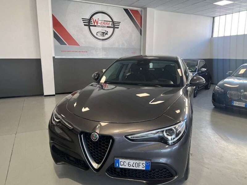 Usata Alfa Romeo Stelvio Business 190 CV (139 kW) 2020 Grigio SUV