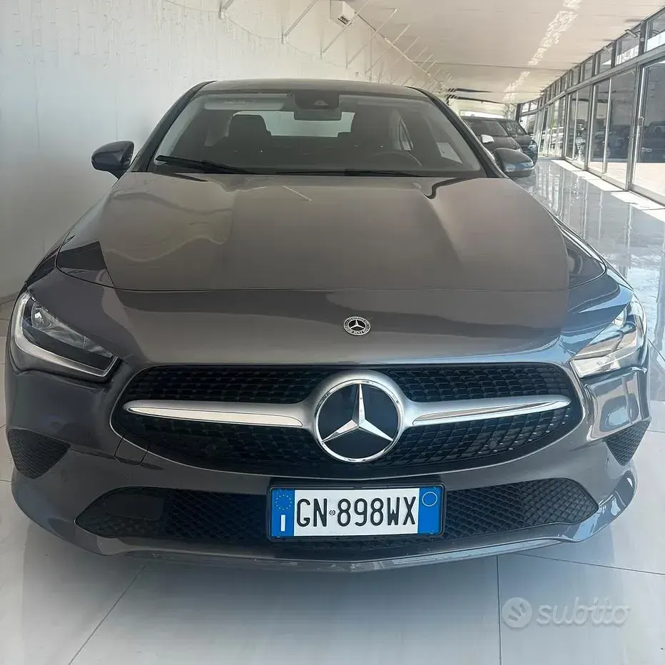 Usata Mercedes CLA180 136 CV (100 kW) 2023 Grigio Coupé