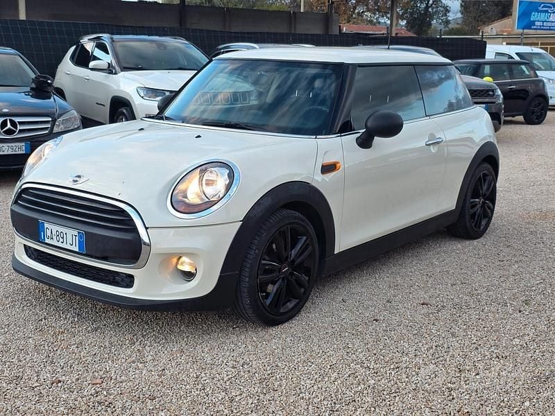 Beige Usata 2016 Mini ONE Utilitaria | 8500 € (Ottimo prezzo) - Immagine 1/4