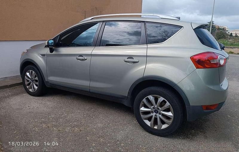 Usata Ford Kuga Titanium 136 CV (100 kW) 2009 Beige SUV