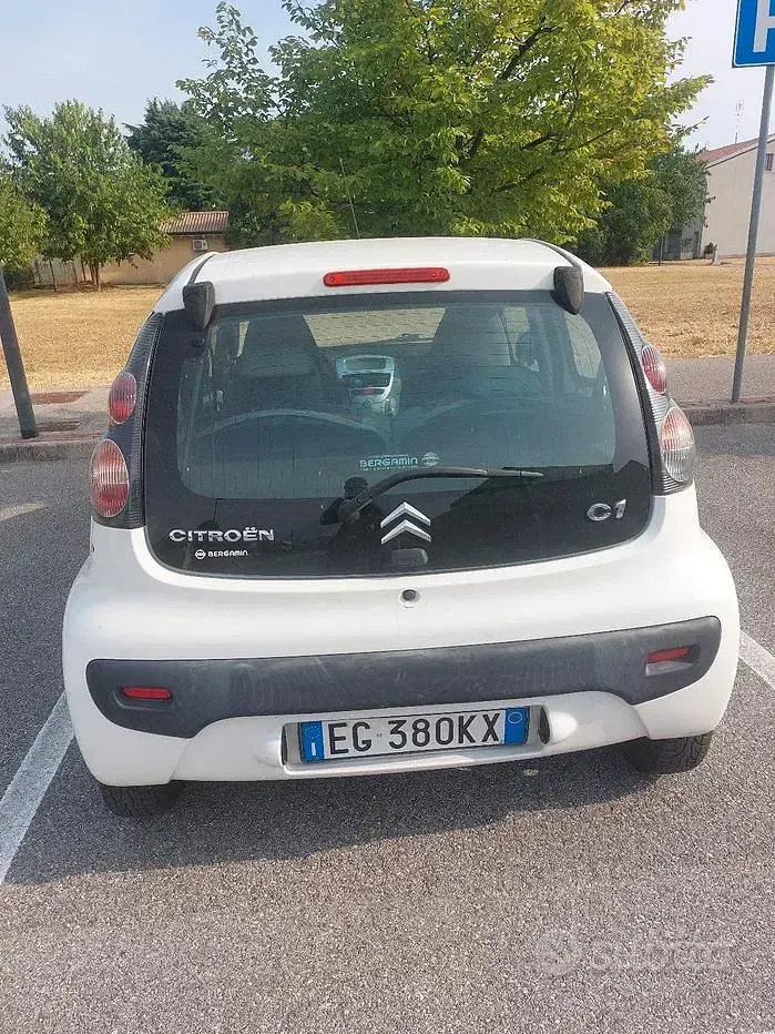 Usata Citroën C1 68 CV (50 kW) 2011 Bianco Utilitaria