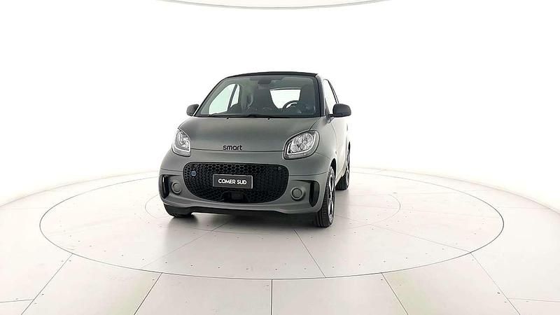 Titan grey grigio opaco Usata 2022 Smart ForTwo Electric Drive Passion Due volumi | 15.500 € (Cara) - Immagine 1/4