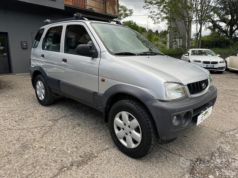 Usata Daihatsu Terios 86 CV (63 kW) 2004 Grigio SUV