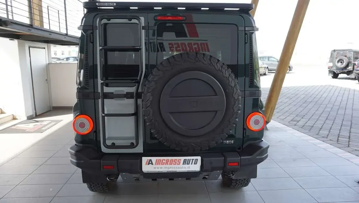 Usata Ineos Grenadier 249 CV (183 kW) 2023 Verde Berlina