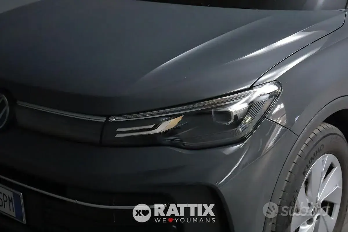 Usata VW Tiguan Life 150 CV (110 kW) 2024 Dolphin grey SUV