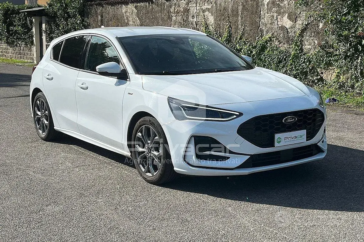 Usata Ford Focus ST-Line 125 CV (91 kW) 2023 Bianco Utilitaria