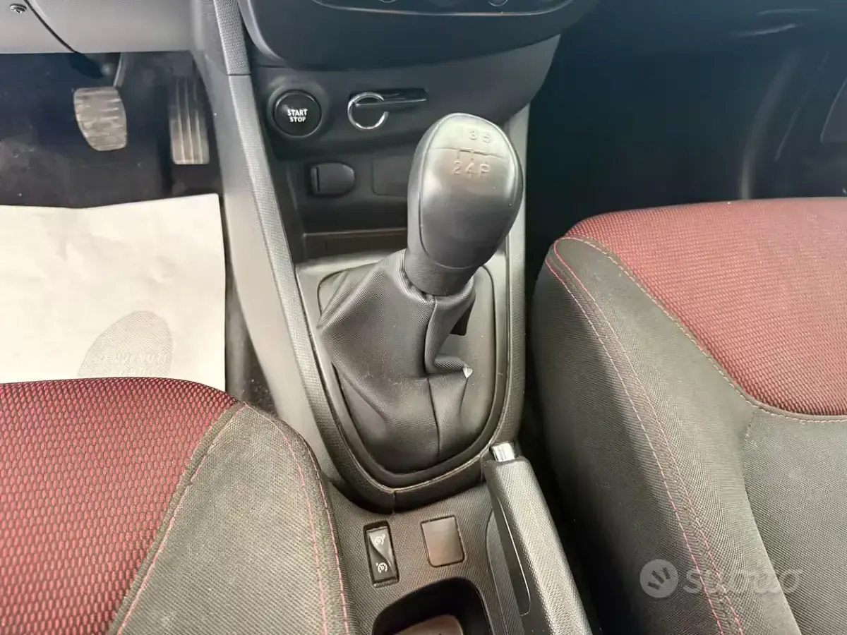 Usata Renault Clio IV 75 CV (55 kW) 2013 Bianco Berlina