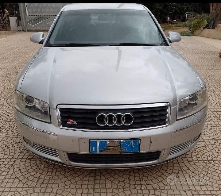 Grigio Usata 2005 Audi A8 Tre volumi | 5300 € - Immagine 1/4