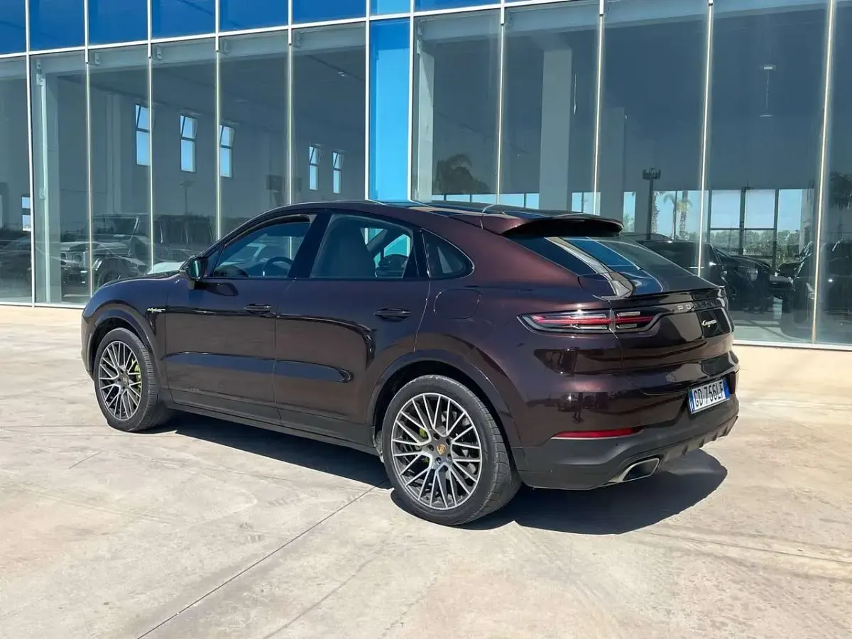 Usata Porsche Cayenne 340 CV (250 kW) 2021 Marrone SUV