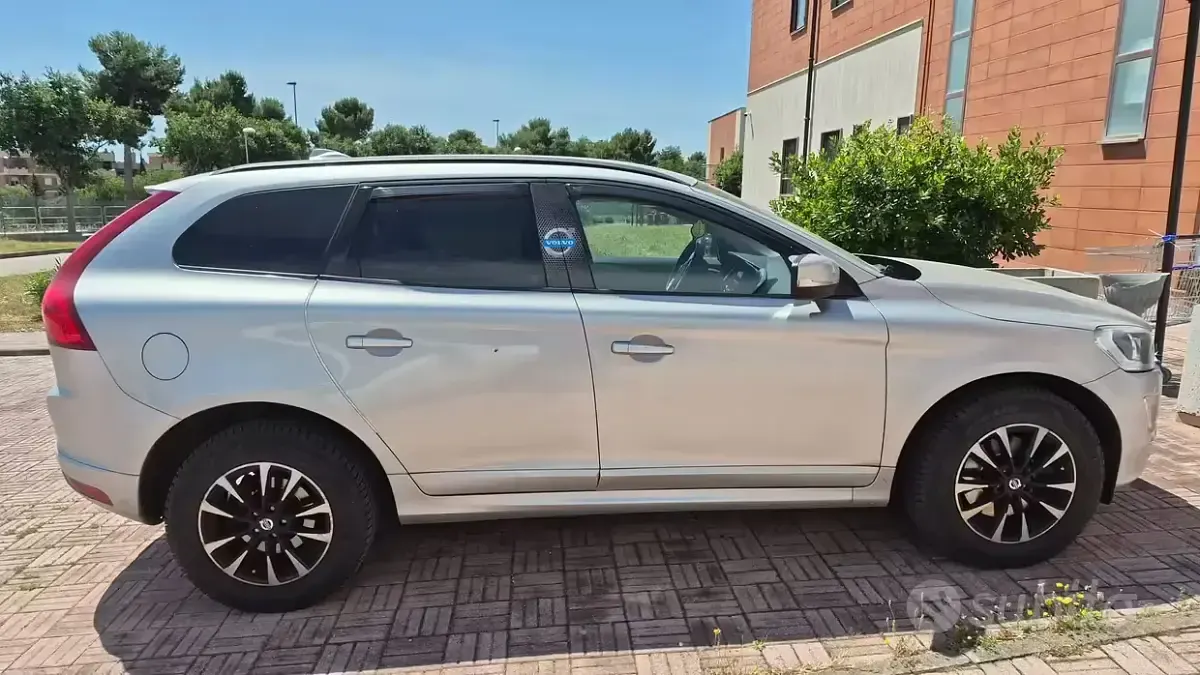 Usata Volvo XC60 150 CV (110 kW) 2015 Grigio SUV