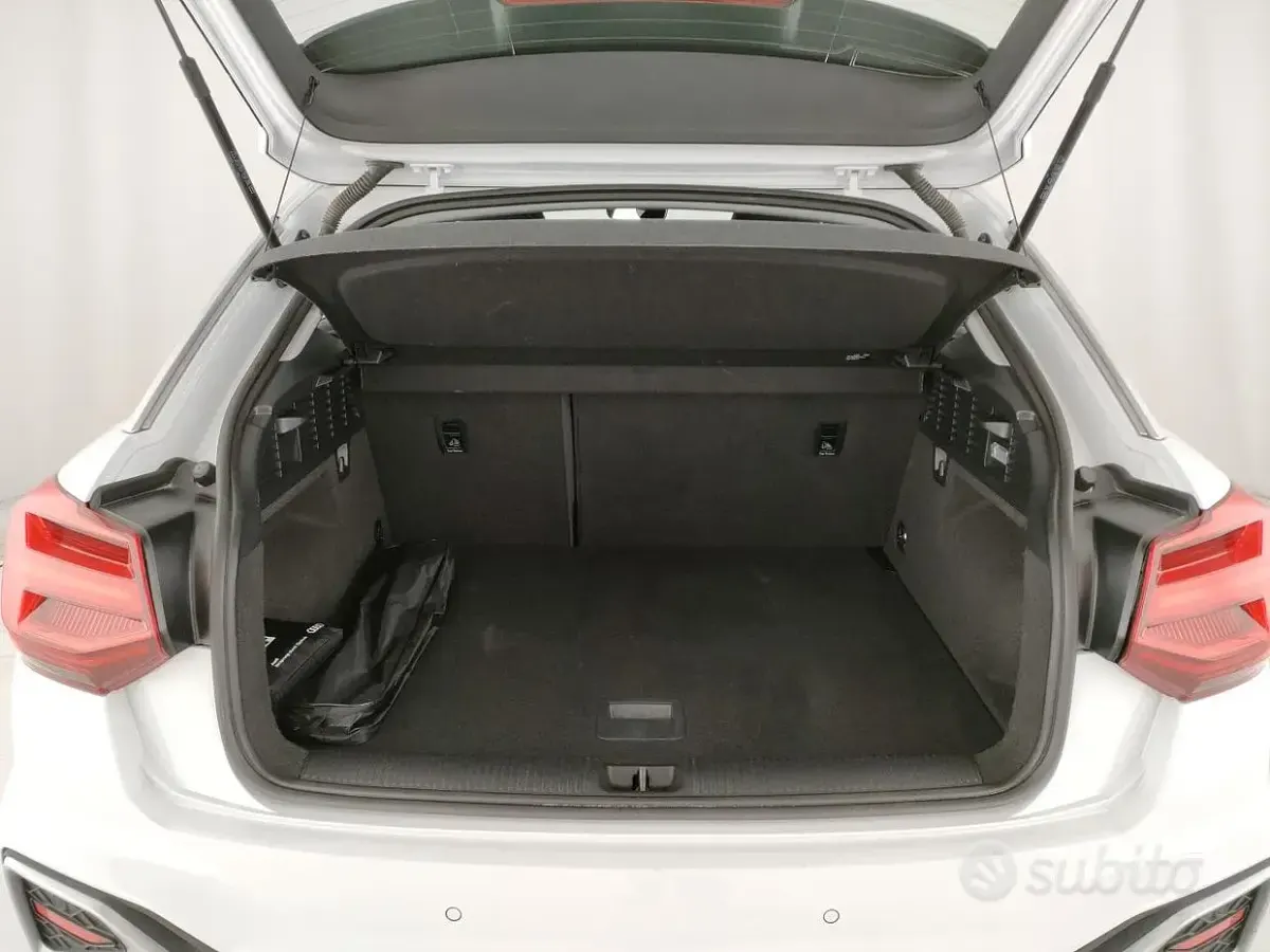 Usata Audi Q2 S-Line 116 CV (85 kW) 2025 Bianco SUV
