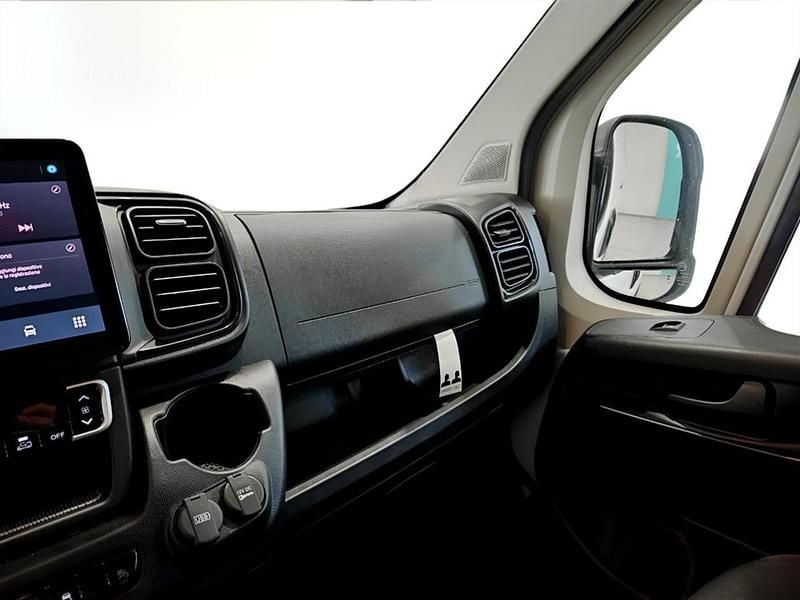 Usata Fiat Ducato 140 CV (102 kW) 2024 Bianco pastello bianco pastello Furgone