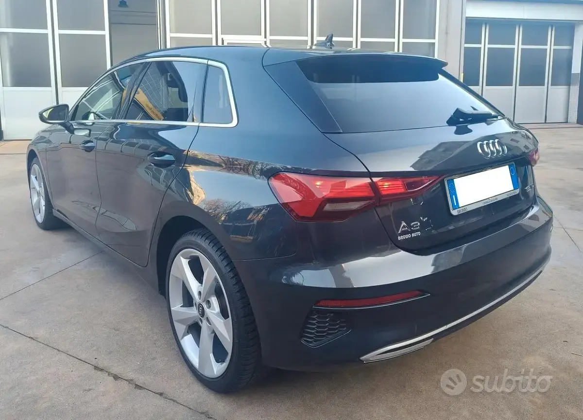 Usata Audi A3 Advanced 150 CV (110 kW) 2022 Grigio Berlina