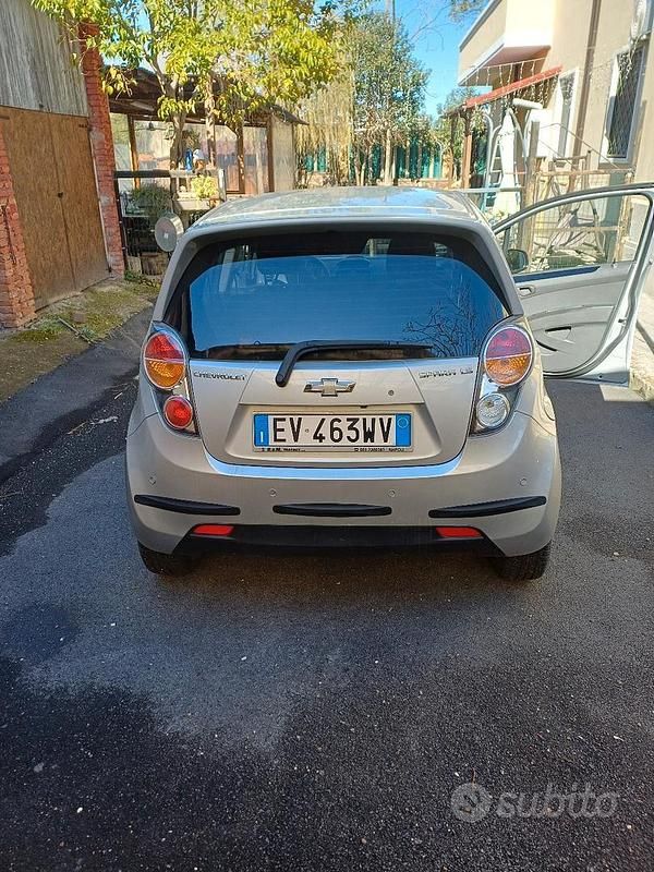 Usata Chevrolet Spark 68 CV (50 kW) 2012 Grigio Utilitaria