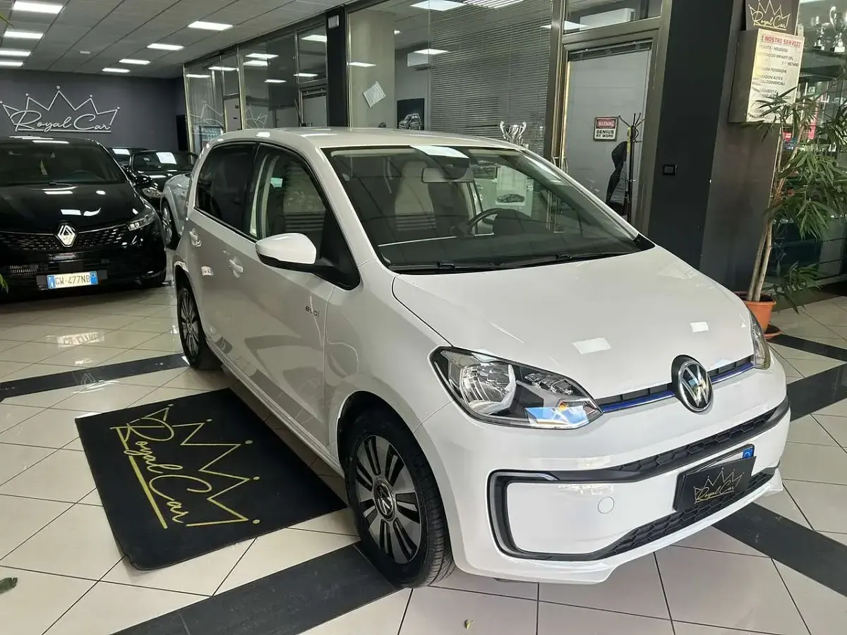 Käytetty VW e-up! 61 kW (84 HP) 2020 Valkoinen Viistoperä