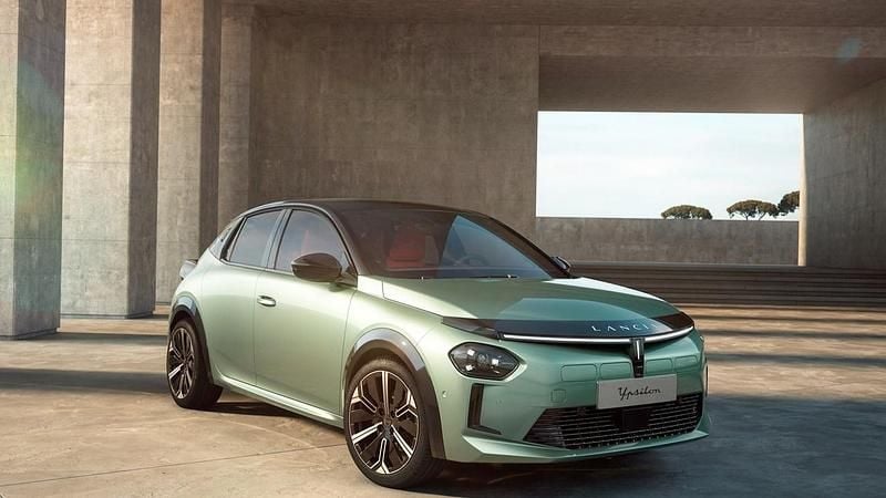 Nuova Lancia Ypsilon 101 CV (74 kW) 2025 Verde giada Utilitaria
