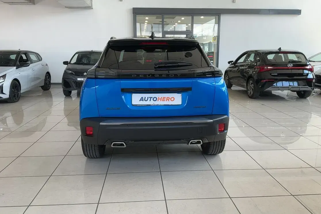 Usata Peugeot 2008 GT 136 CV (100 kW) 2025 Blu SUV