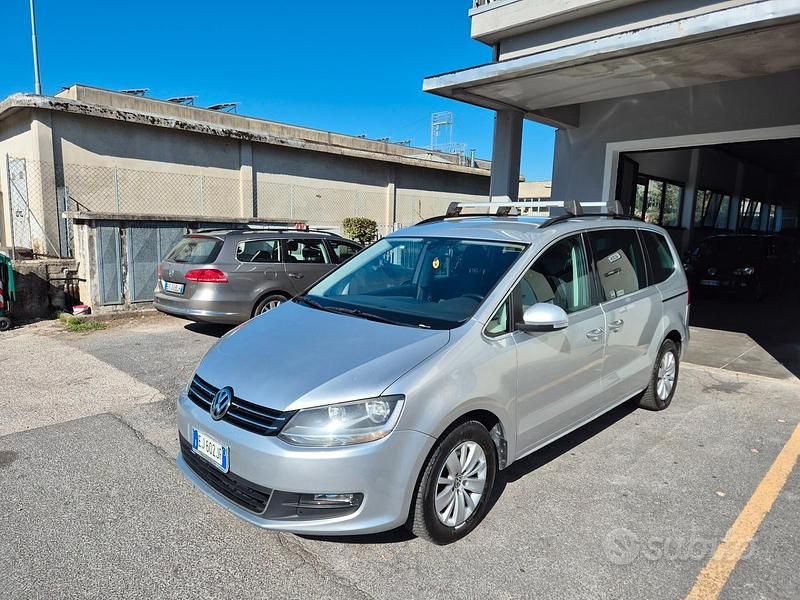 Argento Usata 2011 VW Sharan Highline Monovolume | 5900 € (Ottimo prezzo) - Immagine 1/4
