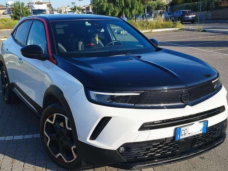 Usata Opel Mokka GS Line 101 CV (74 kW) 2021 Bianco SUV