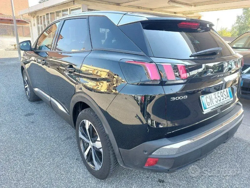 Usata Peugeot 3008 Allure 131 CV (96 kW) 2023 Nero SUV