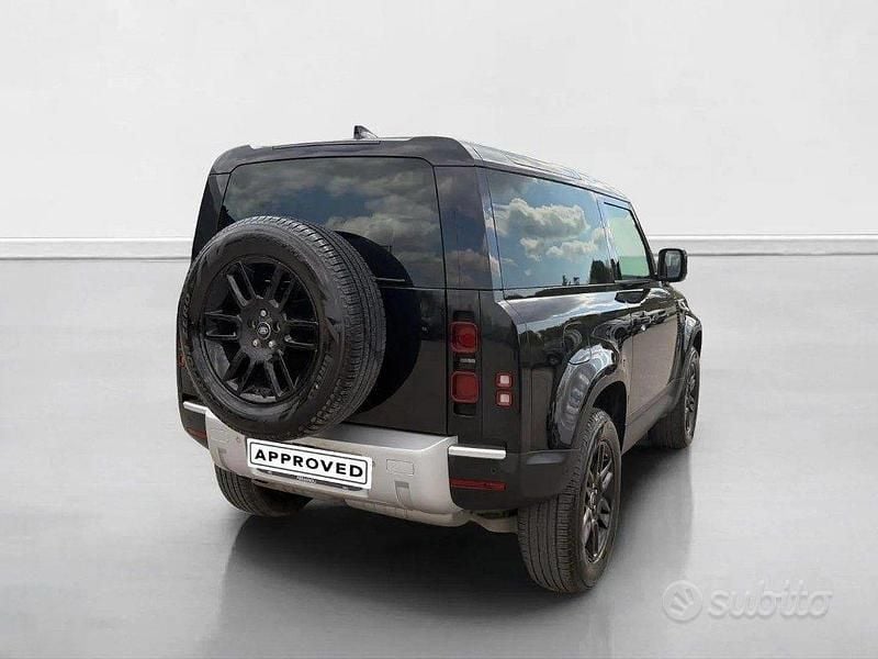 Usata Land Rover Defender SE 200 CV (147 kW) 2024 Nero SUV