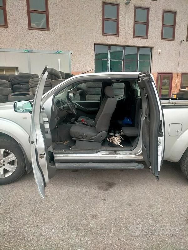 Usata Nissan Navara 2005 Pick-up
