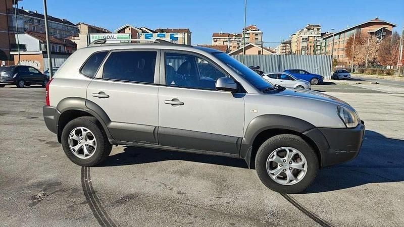 Grigio Usata 2010 Hyundai Tucson Dynamiq SUV | 4900 € (Cara) - Immagine 1/4