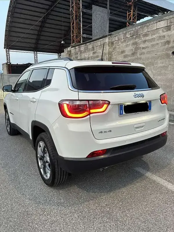 Usata Jeep Compass Limited 140 CV (102 kW) 2020 Bianco SUV