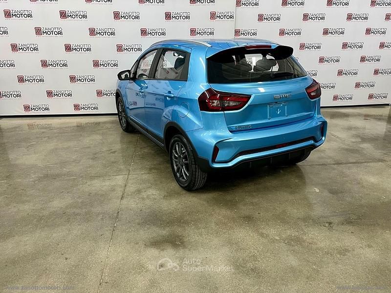 Nuova EMC QUATTRO 103 CV (75 kW) 2026 Blu SUV