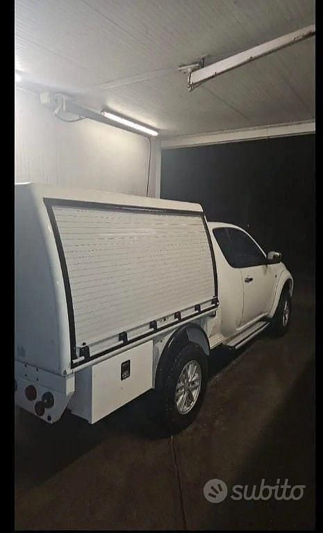 Usata Mitsubishi L200 178 CV (130 kW) 2015 Bianco Pick-up