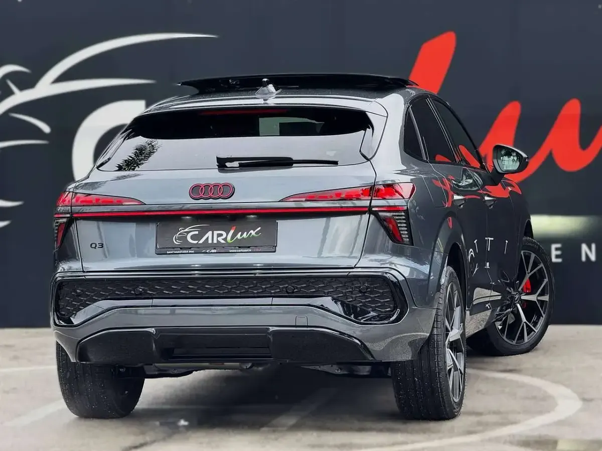 Nuova Audi Q3 Sportback S-line plus 150 CV (110 kW) 2026 Grigio daytona SUV